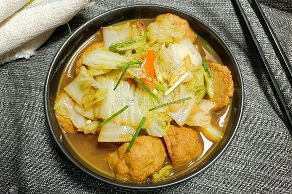 白菜炖肉圆子的做法图解12