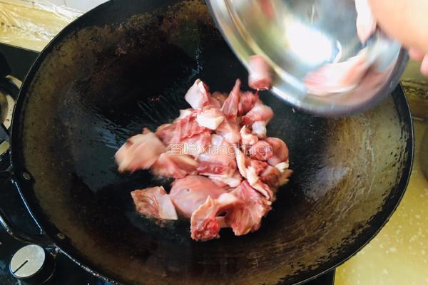 土豆烧仔鸭的做法图解5