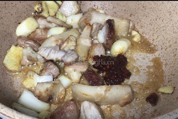 猪肉炖莲藕的做法图解8