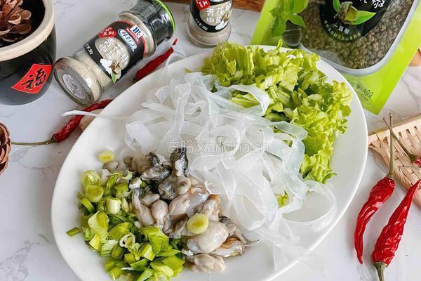 海蛎炒河粉的做法图解1