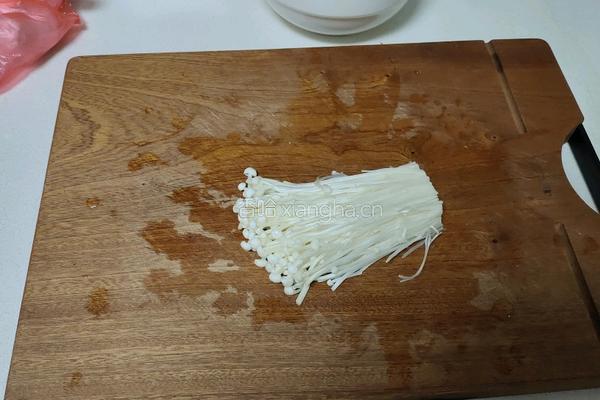 金针菇番茄汤的做法图解5