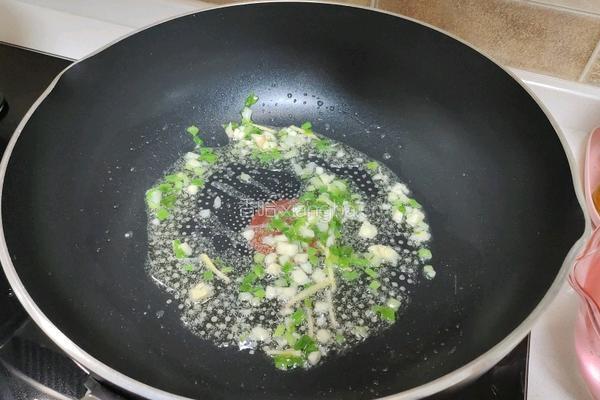 金针菇番茄汤的做法图解9