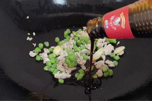 红烧豆角年糕的做法图解6
