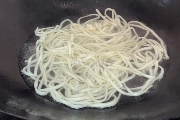 香菇肉末拌面的做法图解7