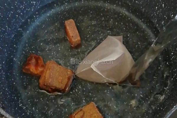 红糖奶茶的做法图解1