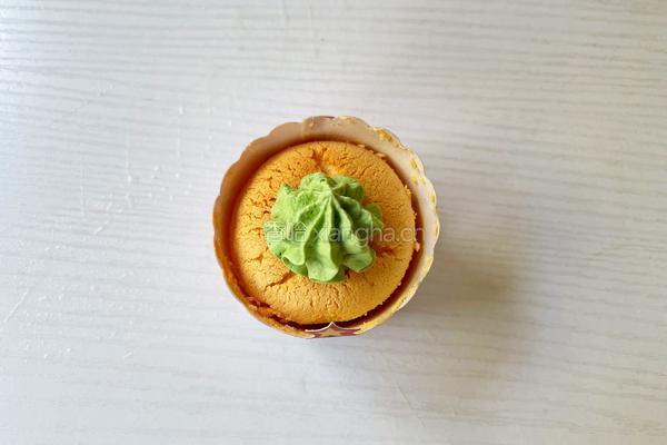 圣诞纸杯蛋糕的做法图解16