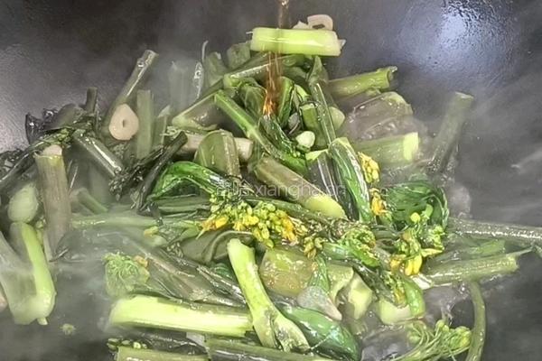 醋溜红菜苔的做法图解6