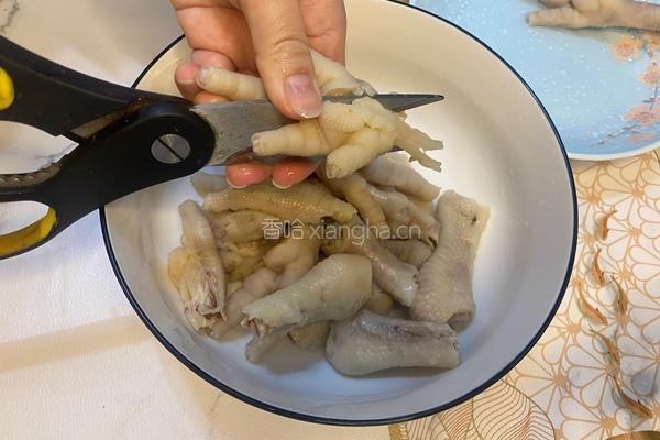 泡椒凤爪的做法图解5
