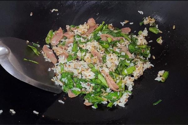 腊肠炒谷物饭的做法图解9