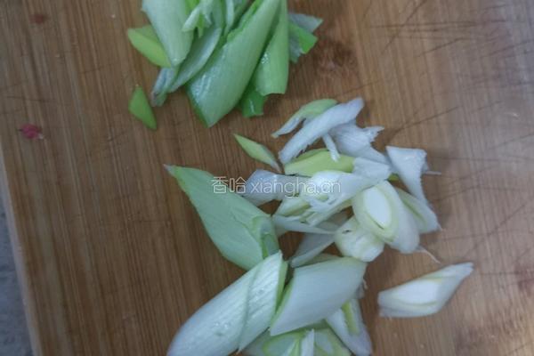 葱爆羊肉的做法图解3