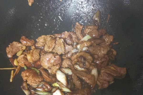 葱爆羊肉的做法图解7