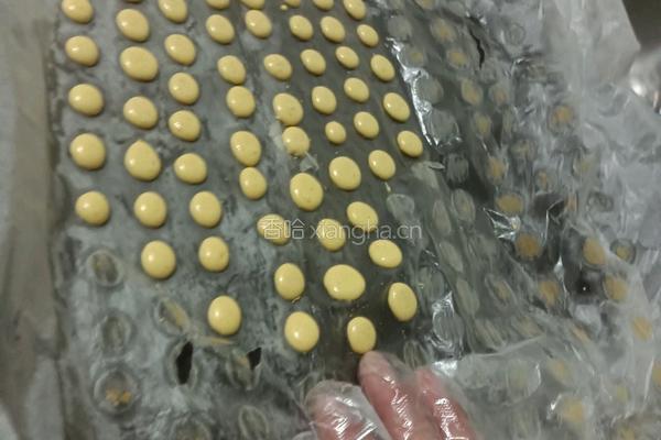蛋黄溶豆的做法图解5
