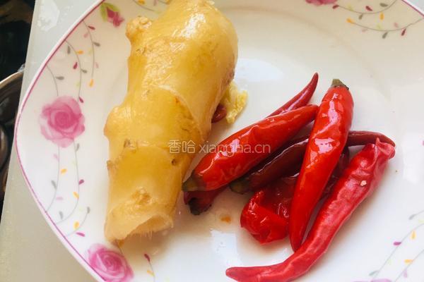 泡姜炒腊鸭的做法图解1