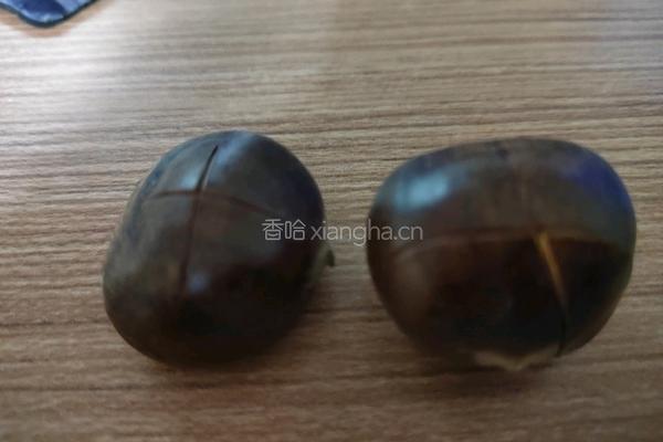 烤栗子的做法图解1
