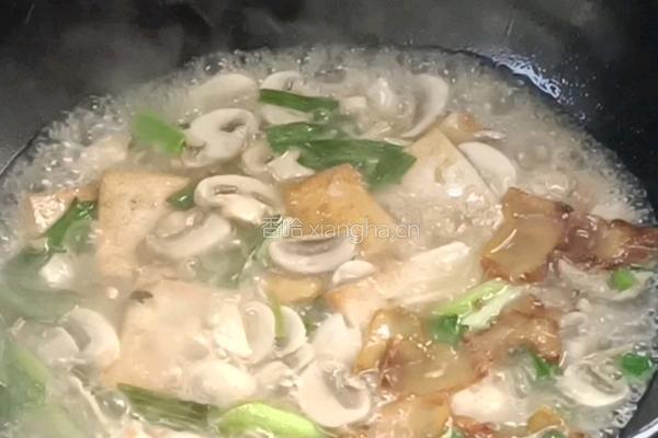 口蘑腊味豆腐的做法图解9