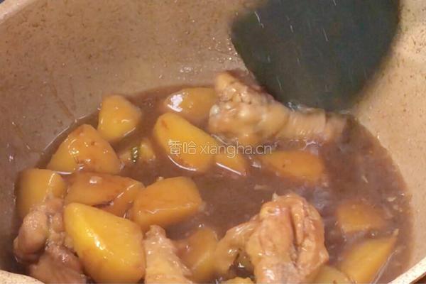 土豆烧鸡腿的做法图解11
