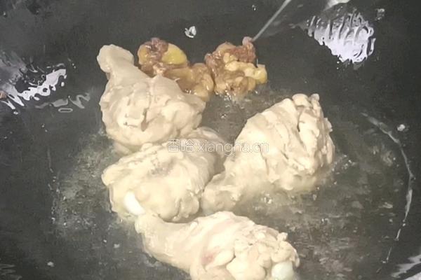鸡腿烧萝卜的做法图解6
