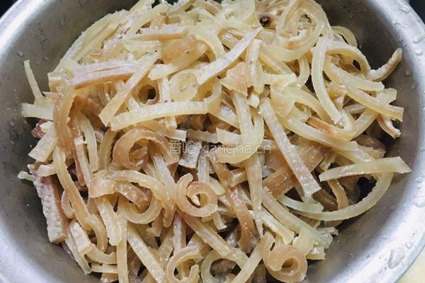 原汁肉皮冻的做法图解4