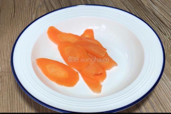 腊肉炒莴笋的做法图解3