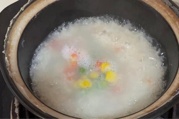烤肠皮蛋粥的做法图解3