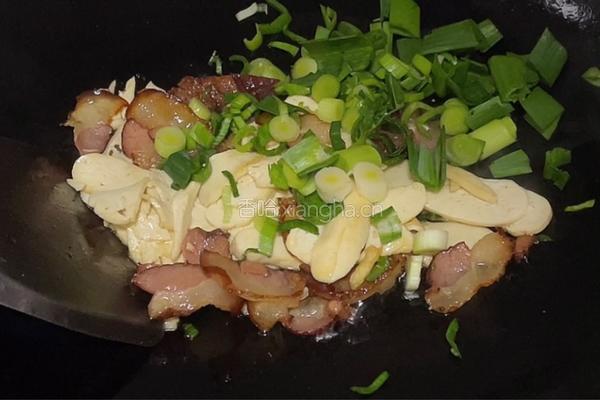 豆干炒腊肉的做法图解7