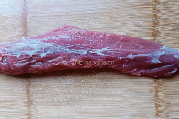 茄汁酥肉粒的做法图解1