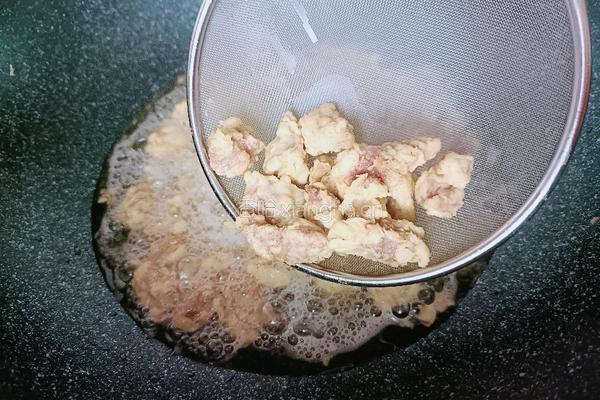 茄汁酥肉粒的做法图解8