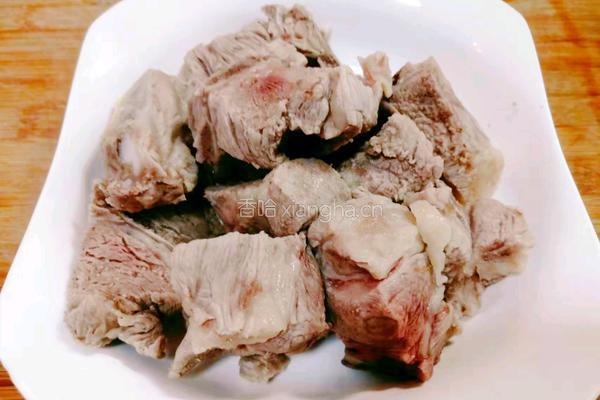 手抓排骨的做法图解1