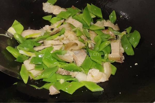 五花肉炒扁豆的做法图解9