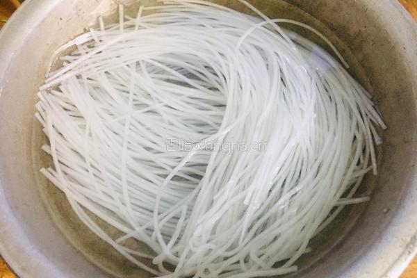 羊排萝卜粉条的做法图解3