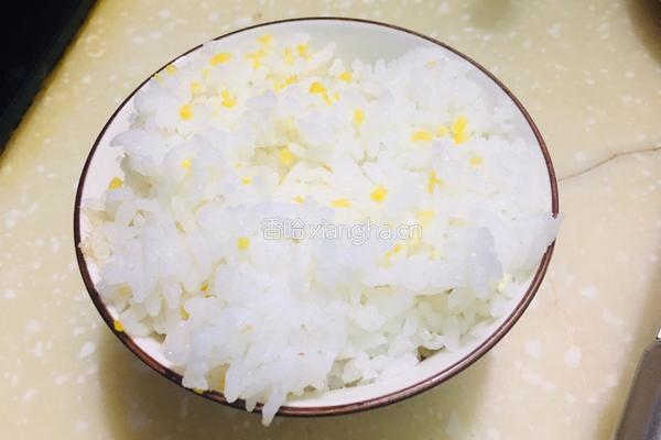 香肠炒米饭的做法图解3