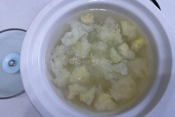 水果银耳羹的做法图解3