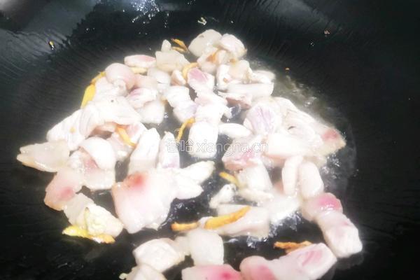 菜花炒肉的做法图解3