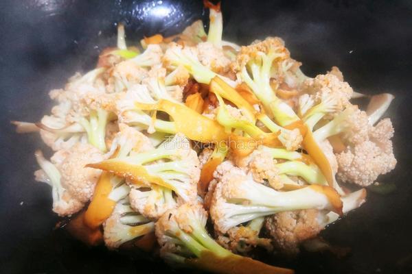 菜花炒肉的做法图解8