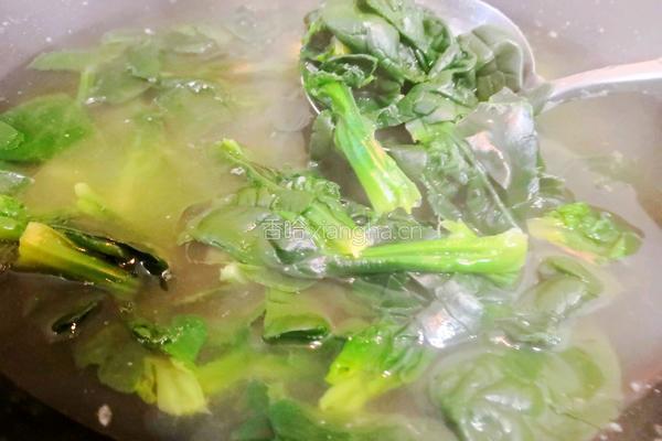 果仁菠菜的做法图解1