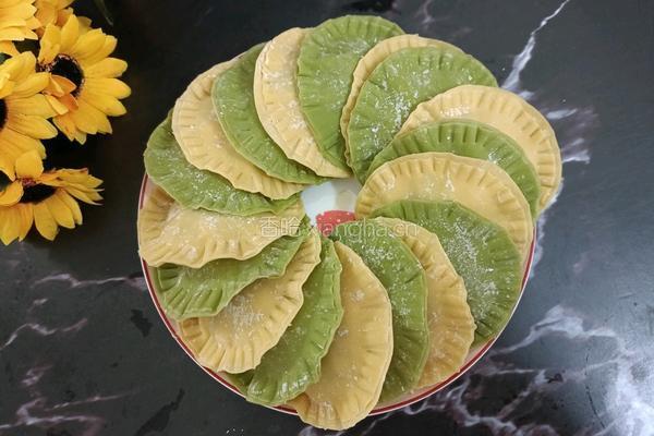 双色饺子饼的做法图解9