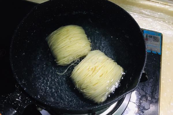 牛肉竹升面的做法图解3