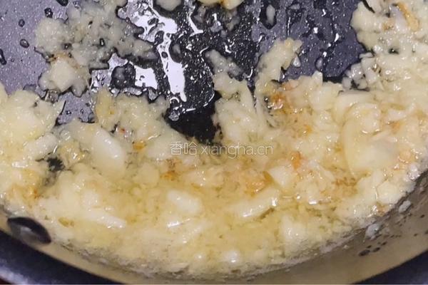 蒜蓉葱香鲍鱼的做法图解3