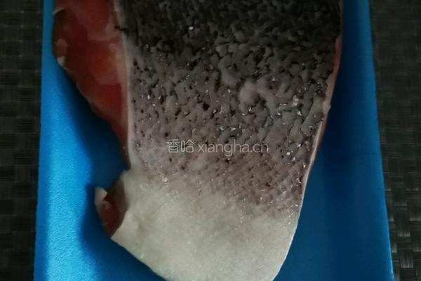 青柠香煎三文鱼的做法图解2