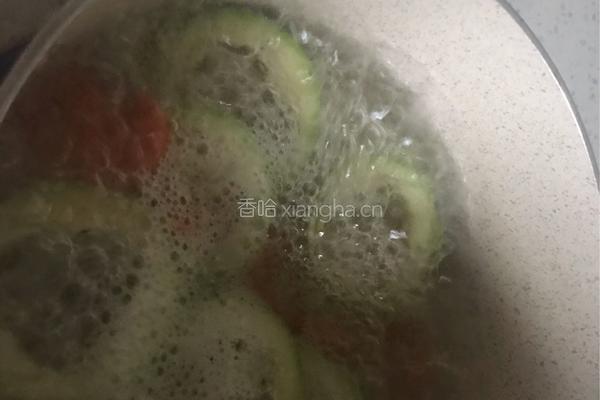 西葫芦煎饼（10个月宝宝辅食）的做法图解3