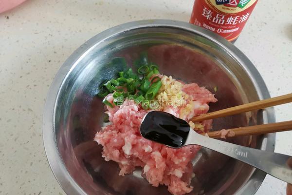豆泡酿肉的做法图解2