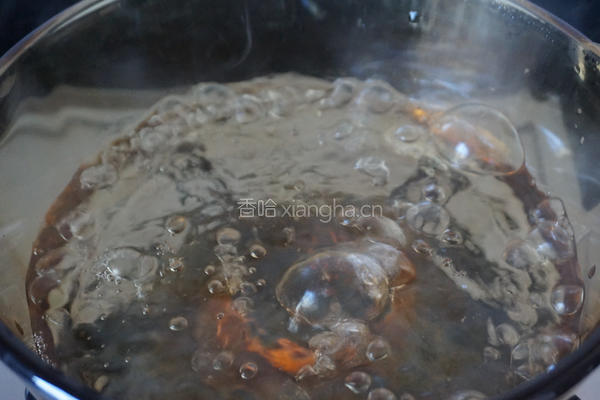 西芹拌桃仁的做法图解3