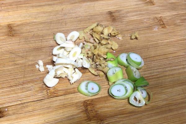 青椒炒牛肉片的做法图解5
