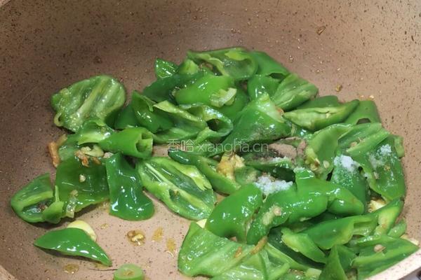 青椒炒牛肉片的做法图解7