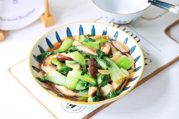 香菇炒油菜的做法图解11