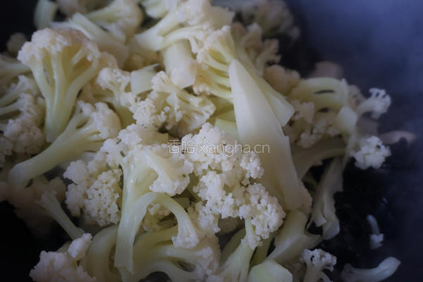 花菜木耳炒肉片的做法图解13