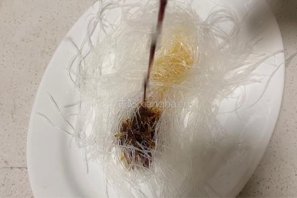 粉丝蒸龙虾的做法图解4