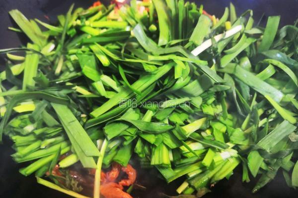 韭菜炒河虾的做法图解4