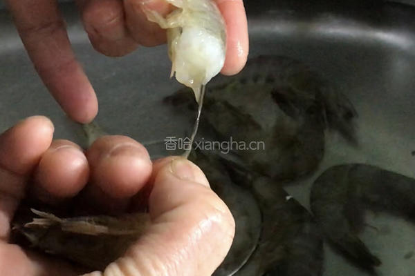 小白兔馄饨的做法图解1