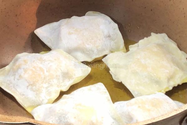 馄饨皮芝士鸡翅的做法图解13